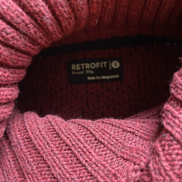 Sweater and Kenneth Cole jeans, size 4 - Picture 3 of 4